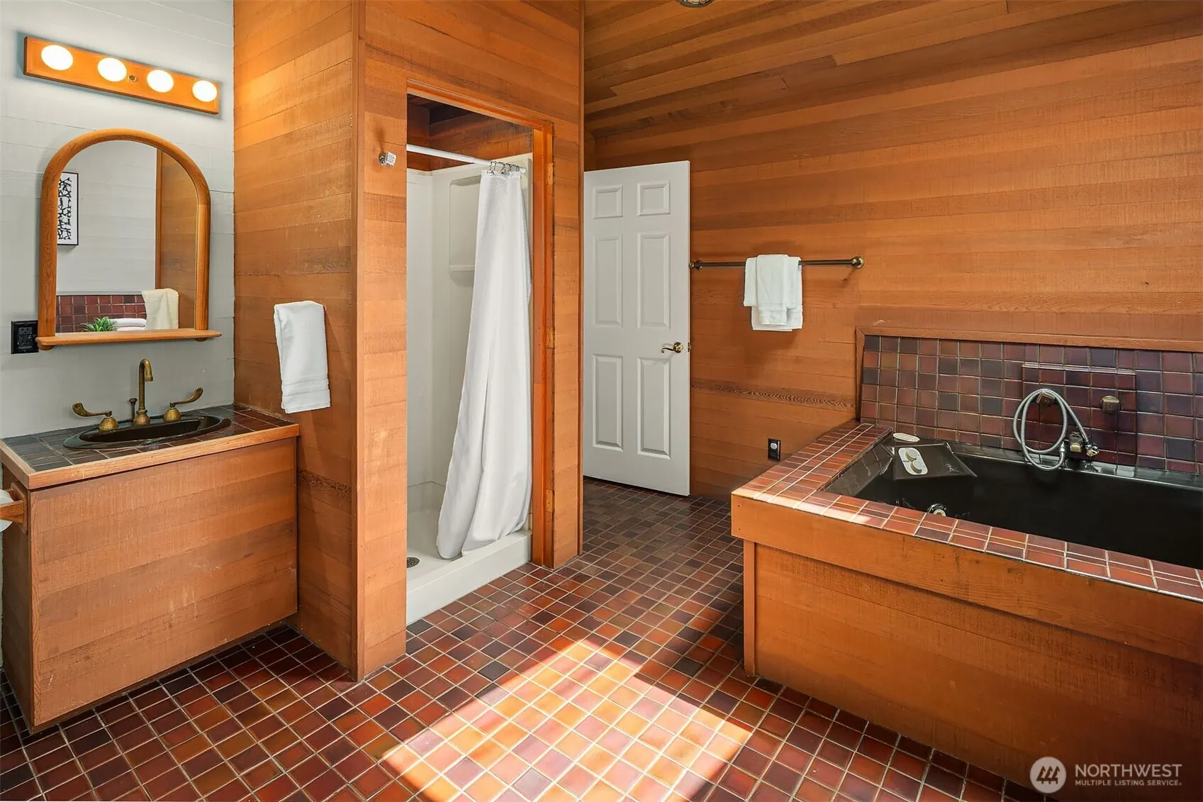 3126 211th Avenue NE, Sammamish, WA 98074