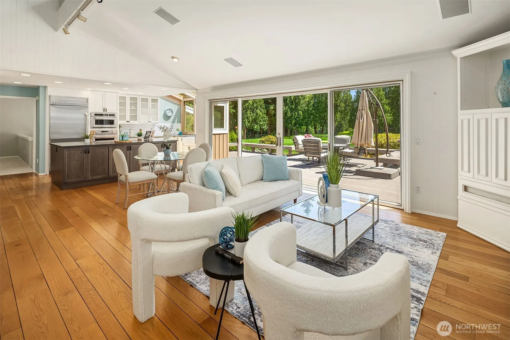 3126 211th Avenue NE, Sammamish, WA 98074