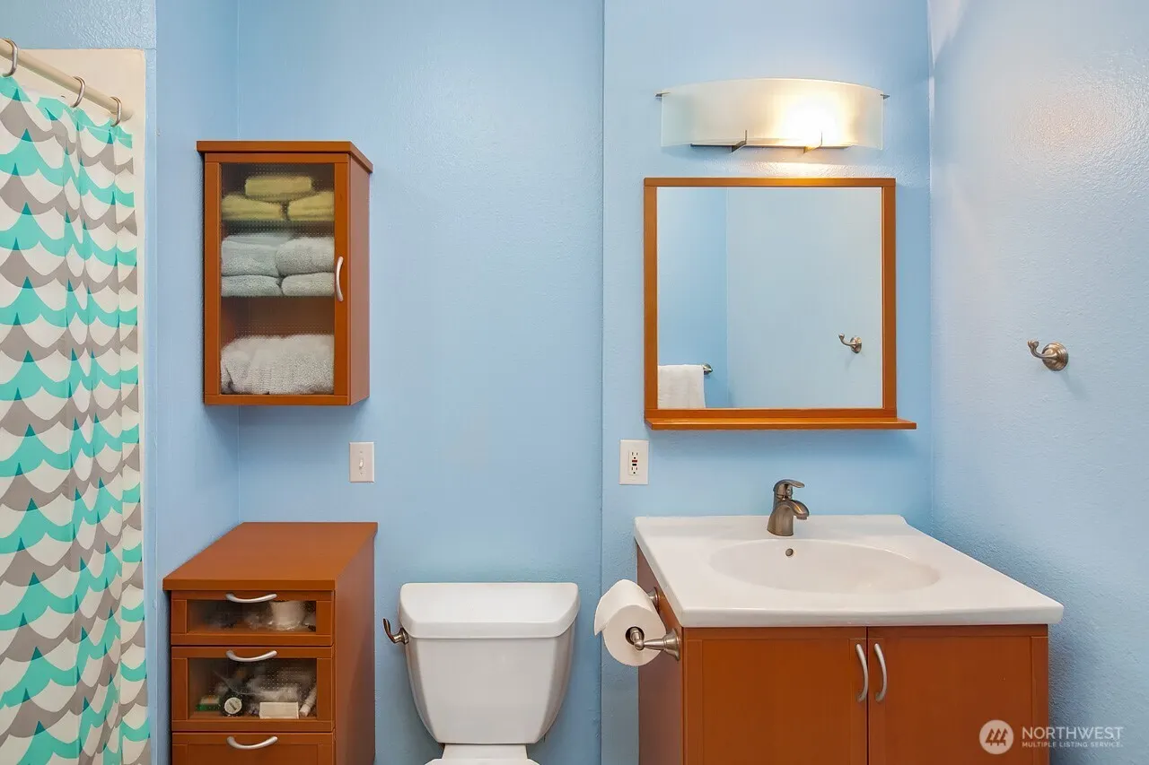 12130 SE 47th Place , Bellevue, WA 98006