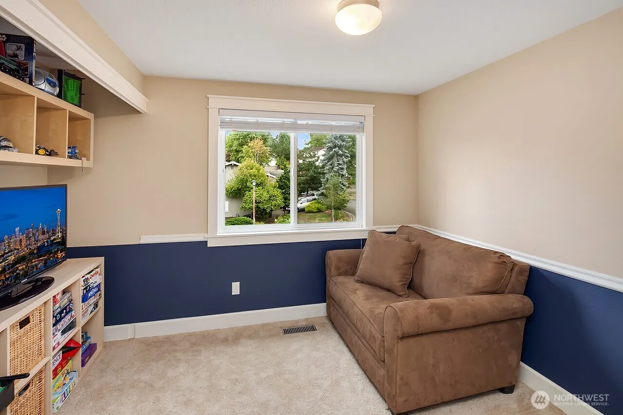 12130 SE 47th Place , Bellevue, WA 98006
