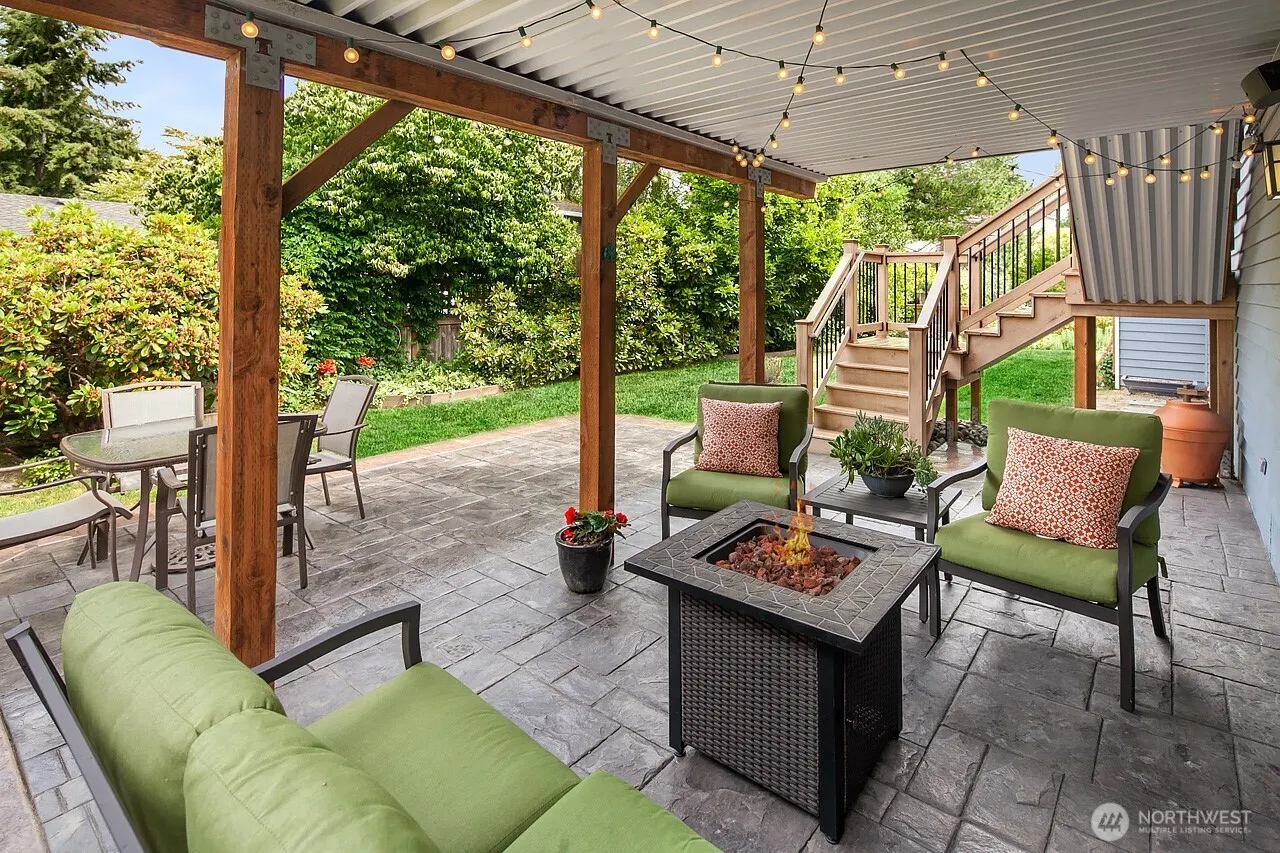12130 SE 47th Place , Bellevue, WA 98006