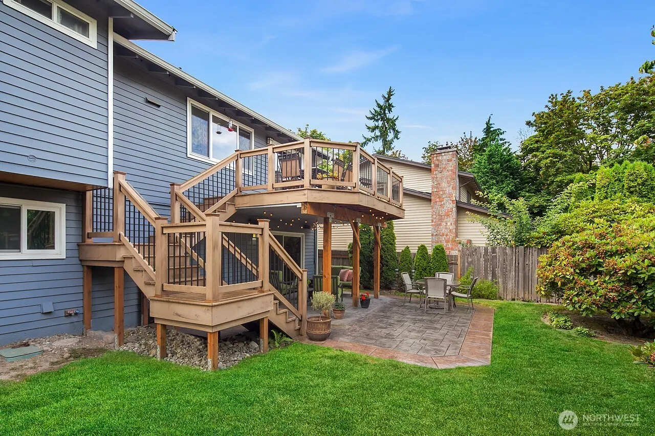 12130 SE 47th Place , Bellevue, WA 98006