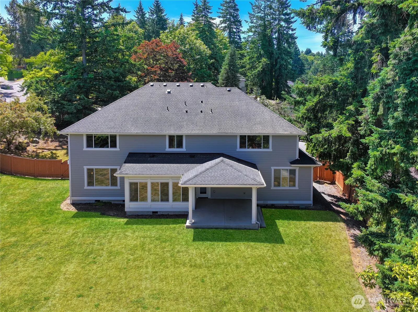 14918 SE 46th St , Bellevue, WA 98006