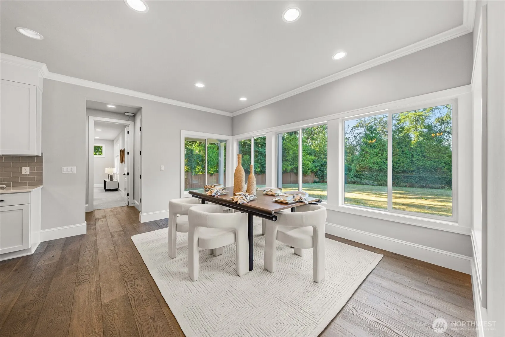 14918 SE 46th St , Bellevue, WA 98006