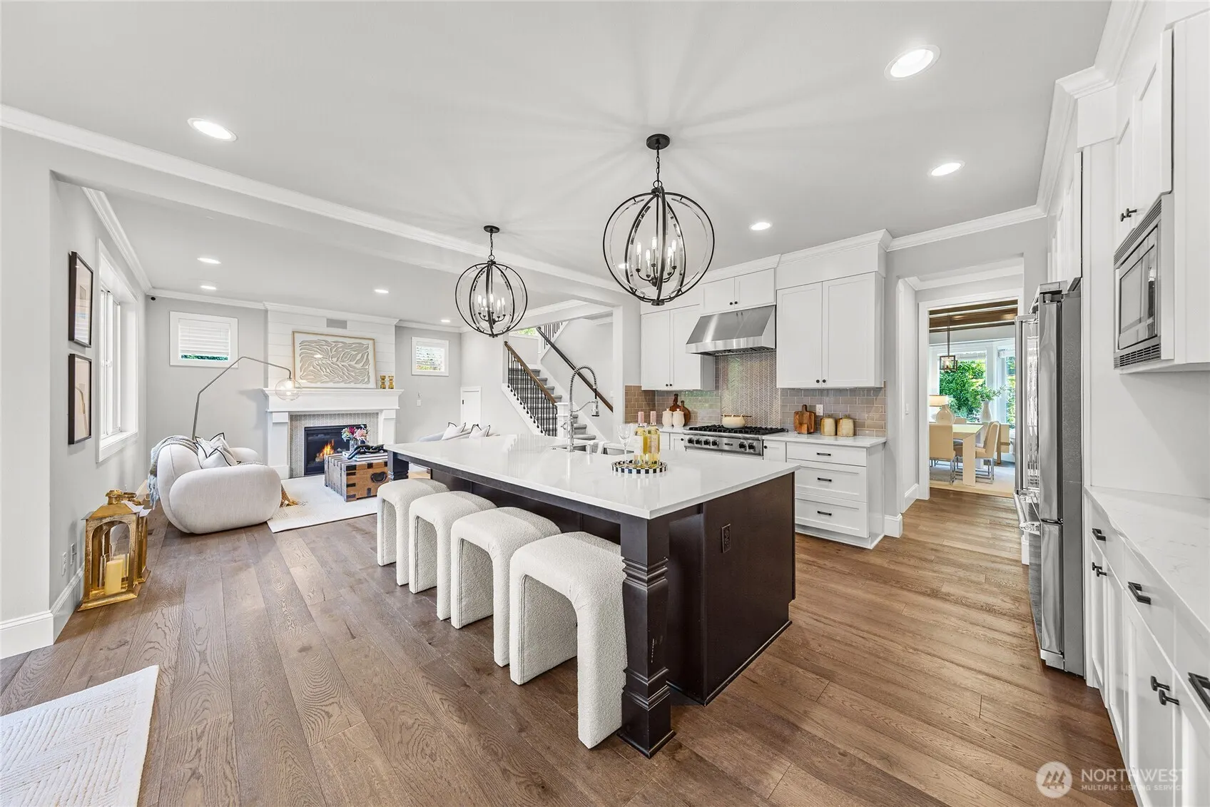 14918 SE 46th St , Bellevue, WA 98006