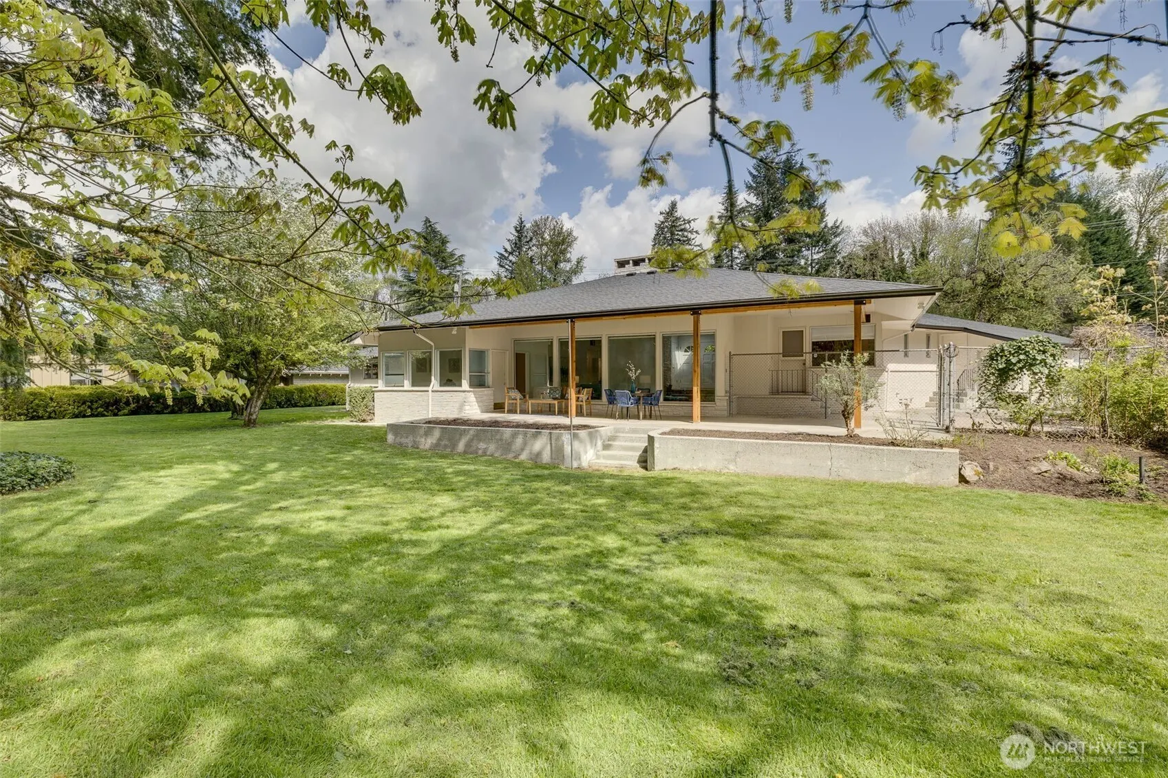 415 Front Street S, Issaquah, WA 98027
