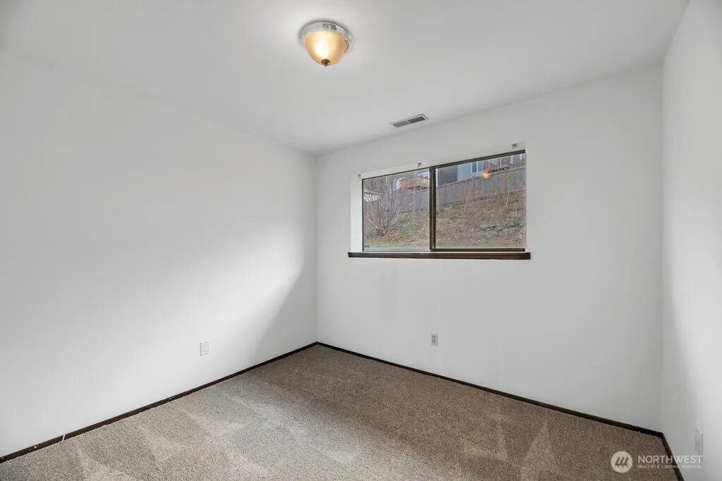 4011 228th Street SE, Bothell, WA 98021-9041
