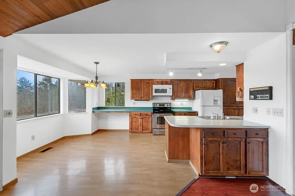 4011 228th Street SE, Bothell, WA 98021-9041