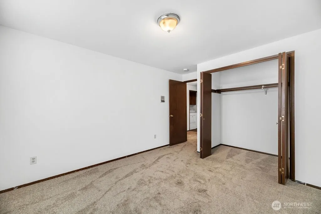 4011 228th Street SE, Bothell, WA 98021-9041