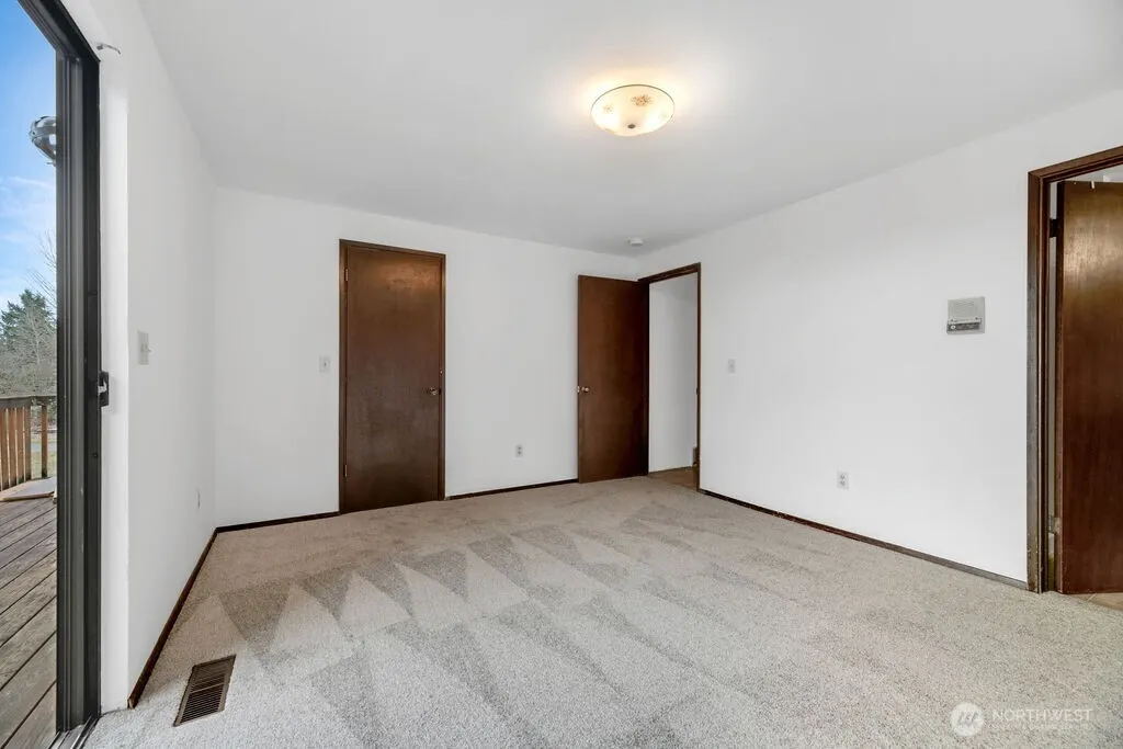 4011 228th Street SE, Bothell, WA 98021-9041