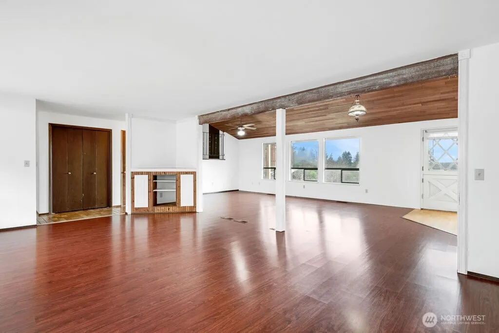 4011 228th Street SE, Bothell, WA 98021-9041