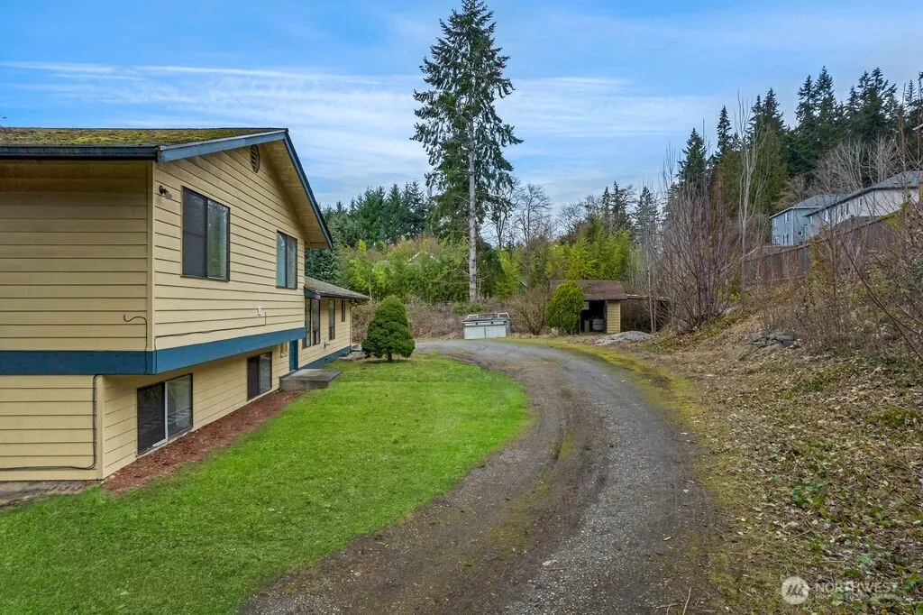 4011 228th Street SE, Bothell, WA 98021-9041