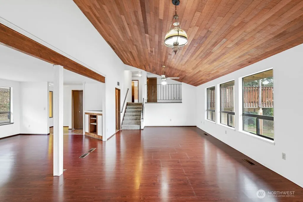4011 228th Street SE, Bothell, WA 98021-9041