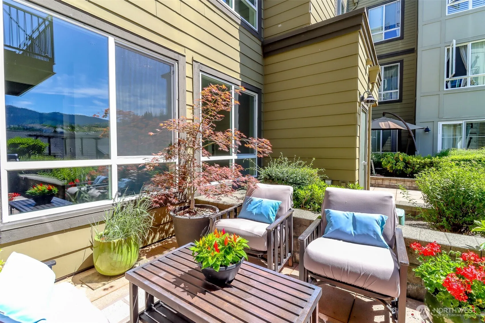 1840 25th Avenue NE #204, Issaquah, WA 98029