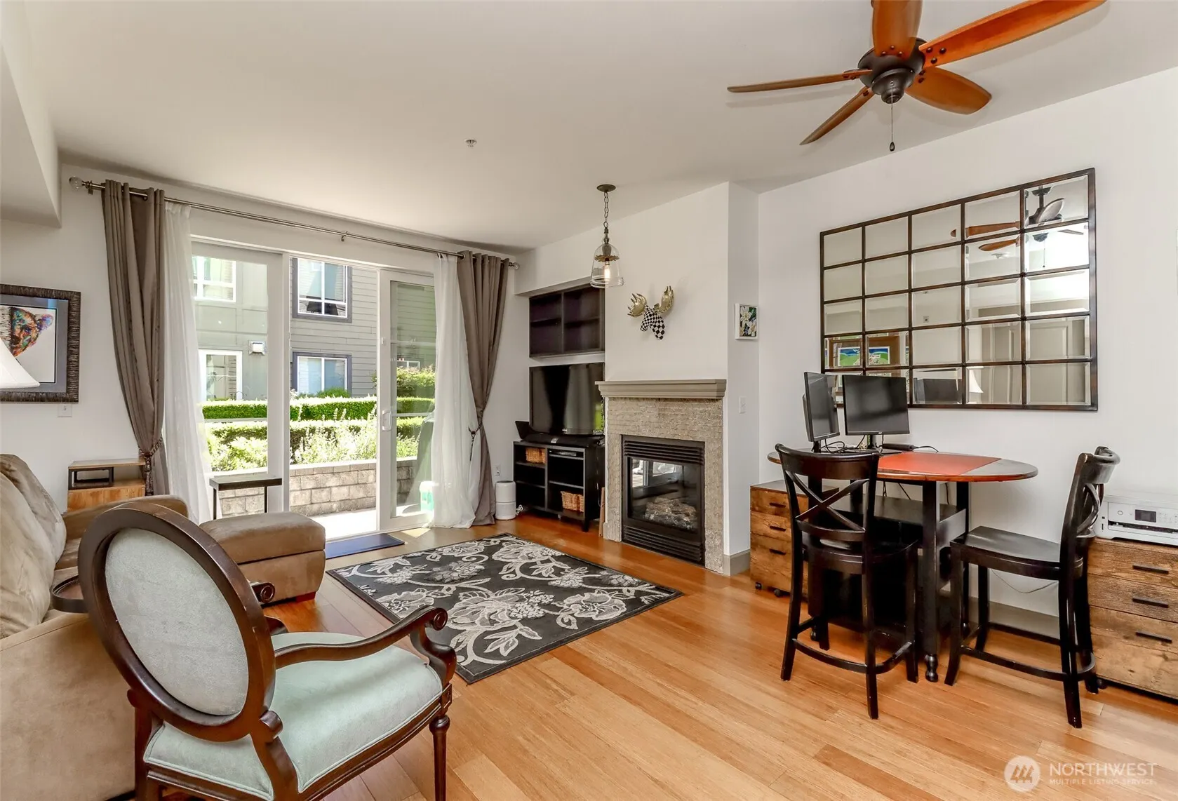 1840 25th Avenue NE #204, Issaquah, WA 98029