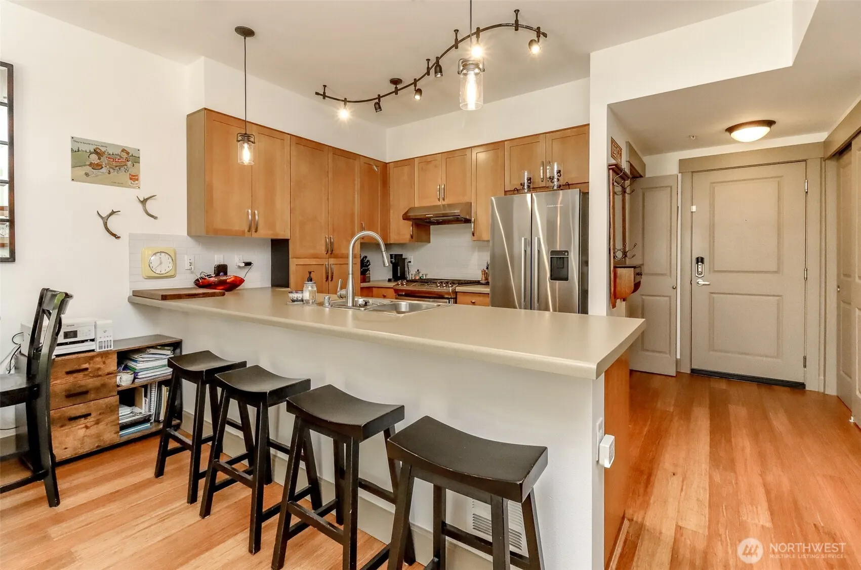 1840 25th Avenue NE #204, Issaquah, WA 98029