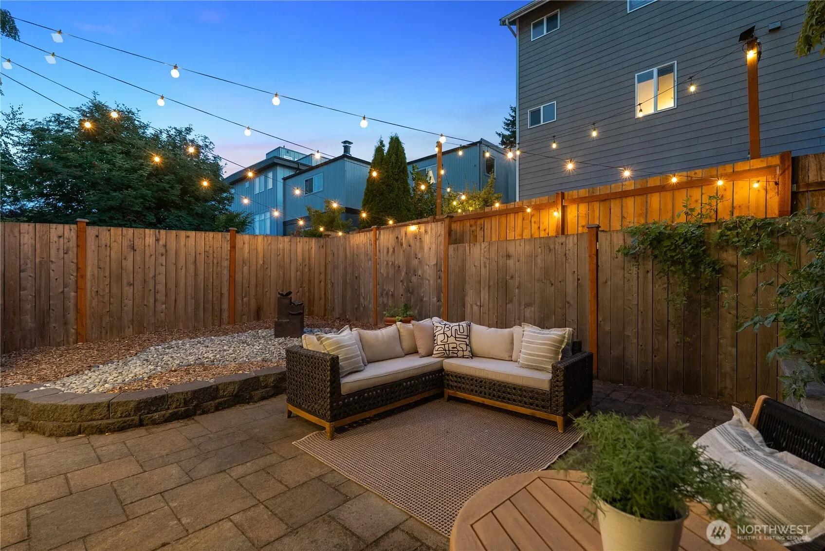 9239 Ashworth Avenue N #B, Seattle, WA 98103