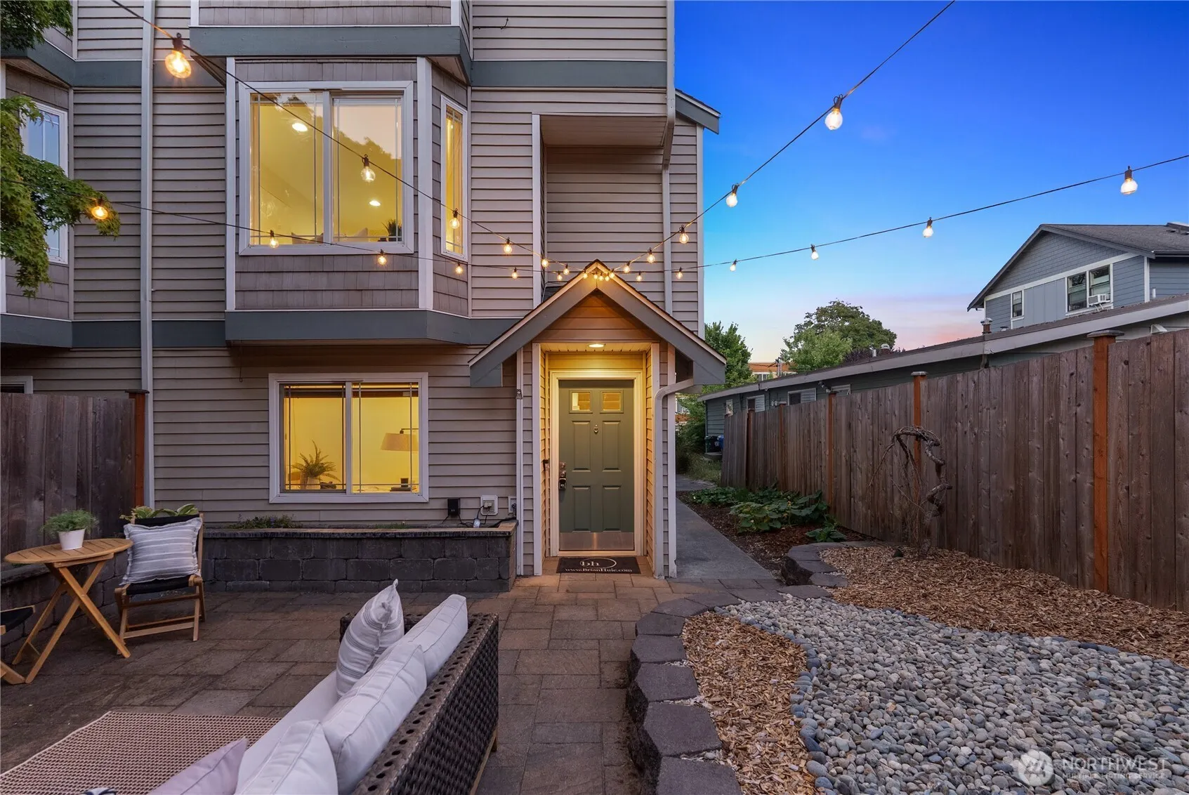 9239 Ashworth Avenue N #B, Seattle, WA 98103