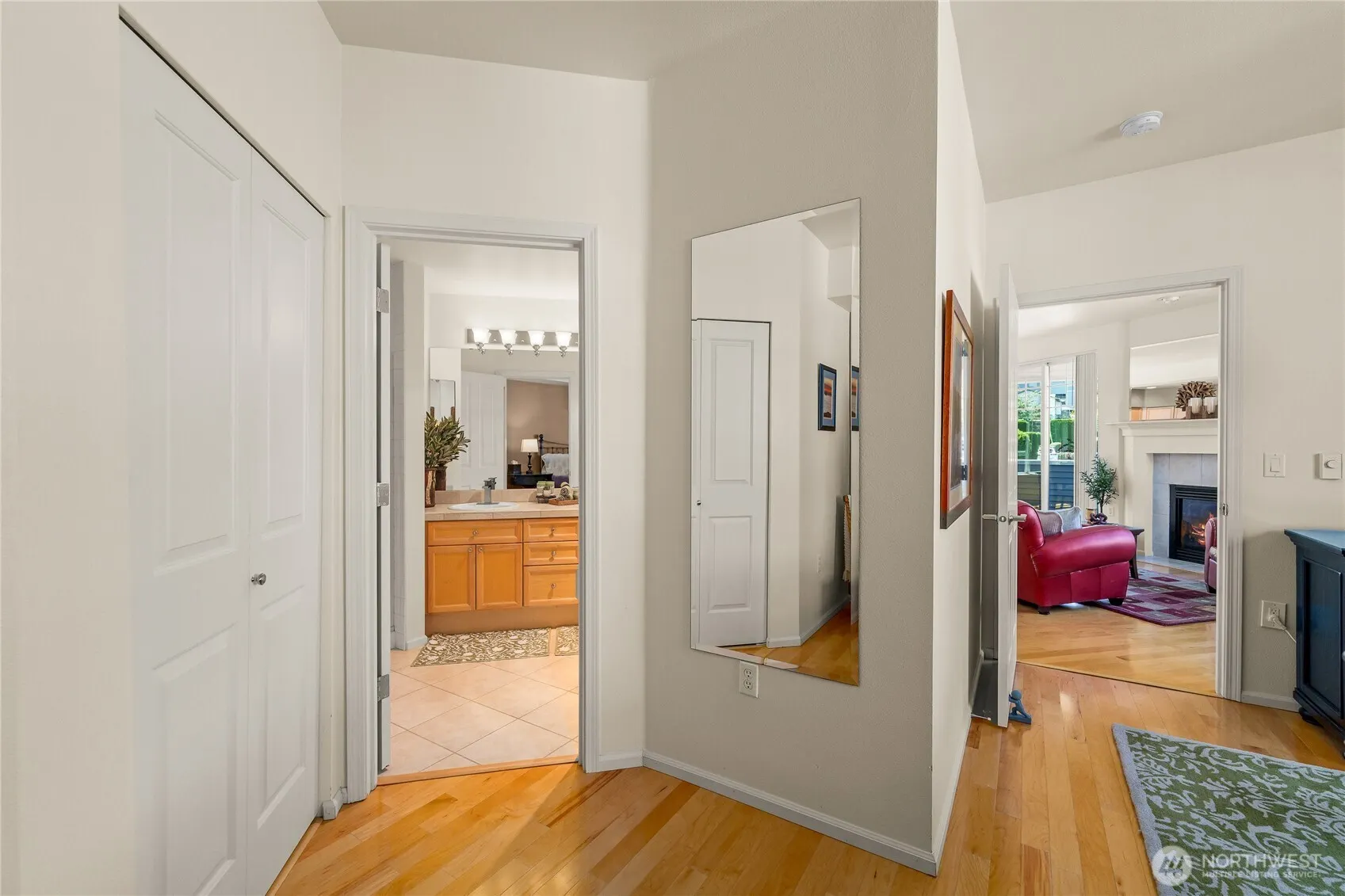 2244 SE 132nd Avenue #B217, Bellevue, WA 98005