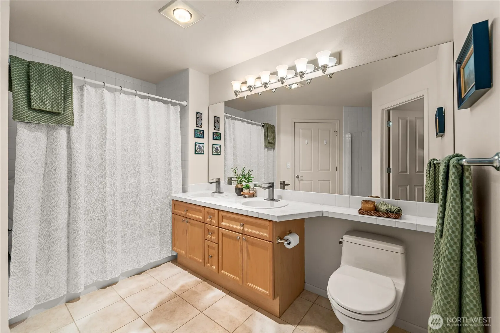 2244 SE 132nd Avenue #B217, Bellevue, WA 98005