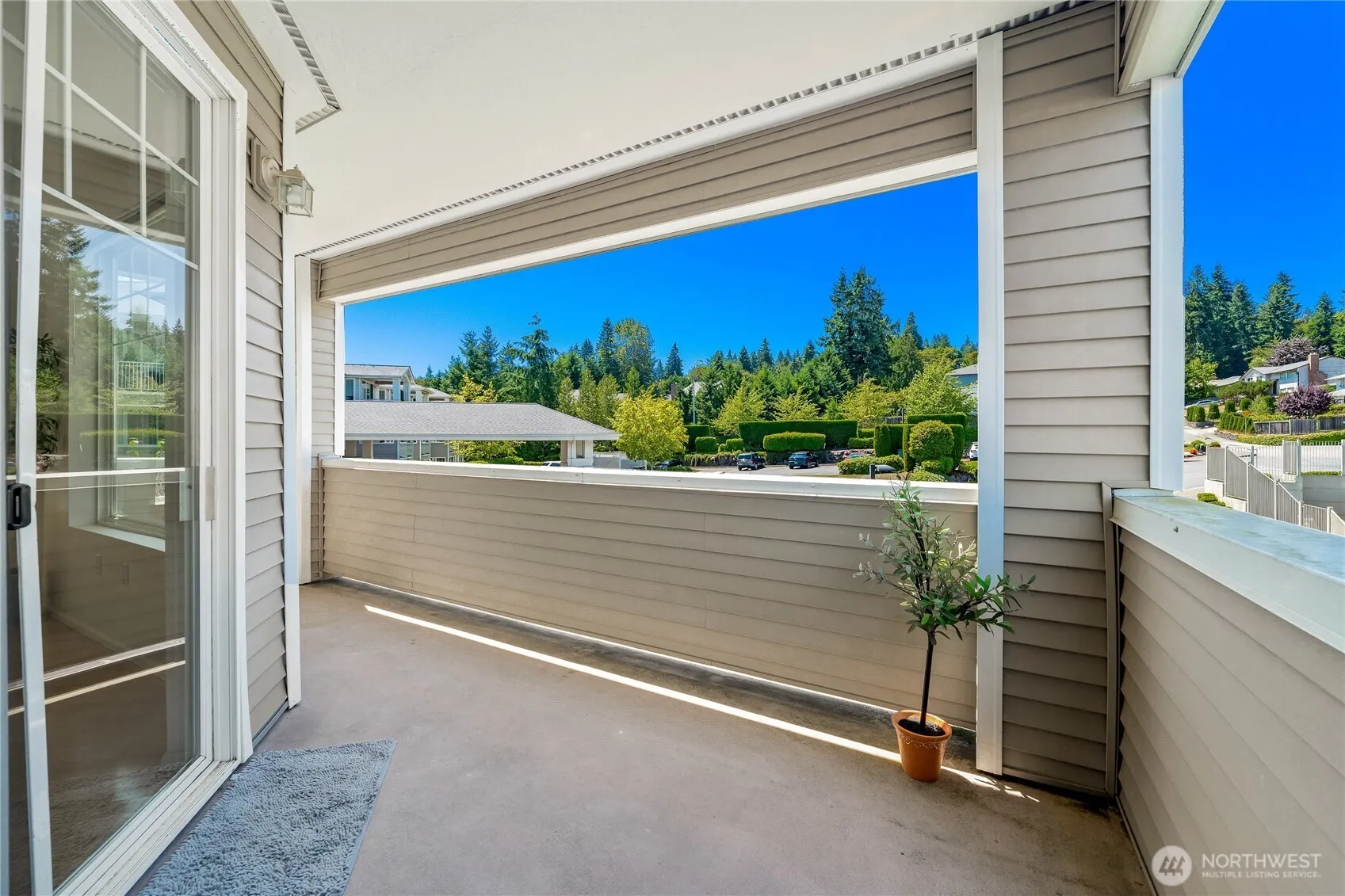 2244 SE 132nd Avenue #B217, Bellevue, WA 98005