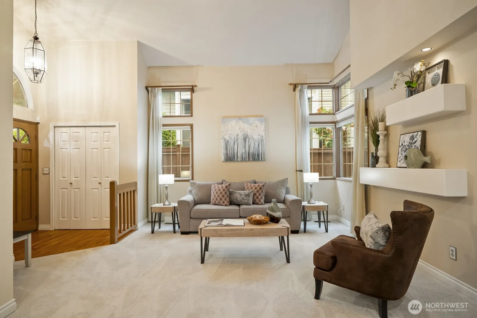 20410 Hollyhills Drive NE, Bothell, WA 98011