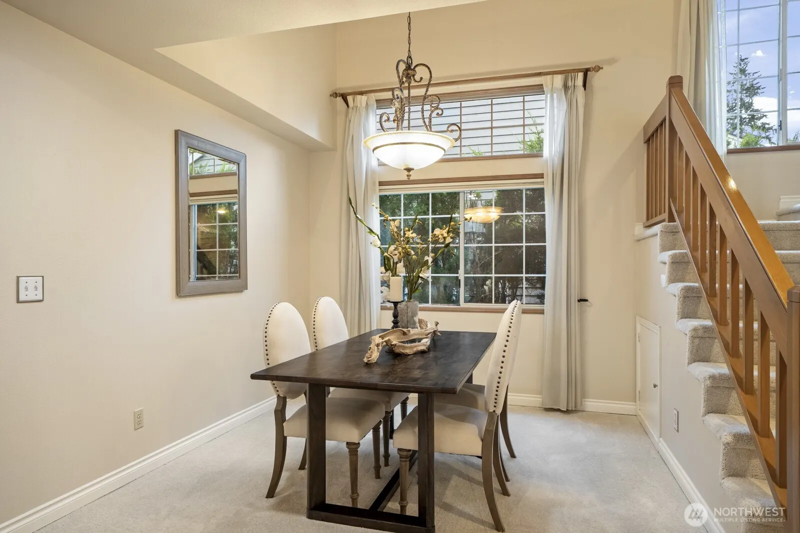 20410 Hollyhills Drive NE, Bothell, WA 98011
