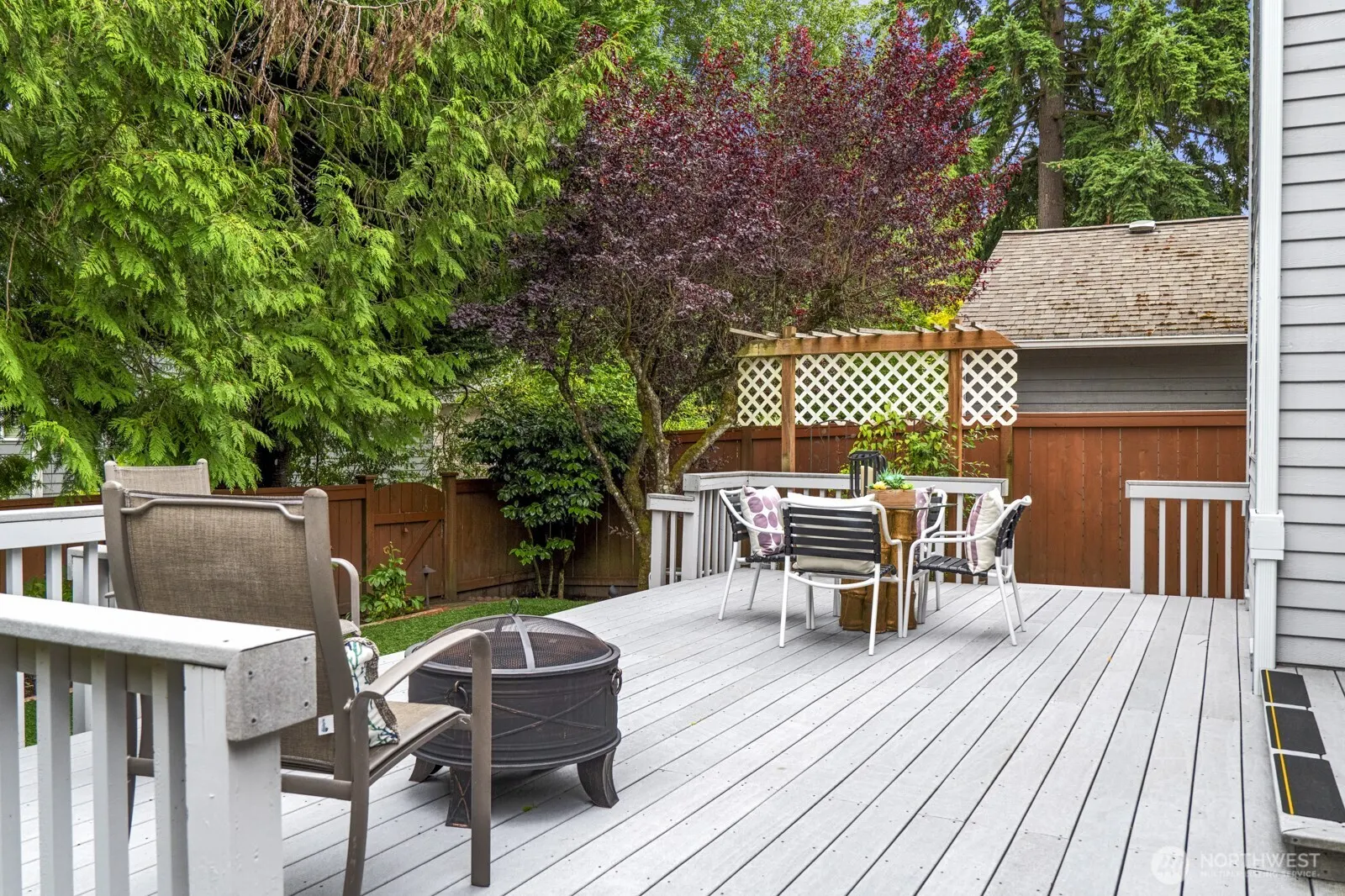 20410 Hollyhills Drive NE, Bothell, WA 98011