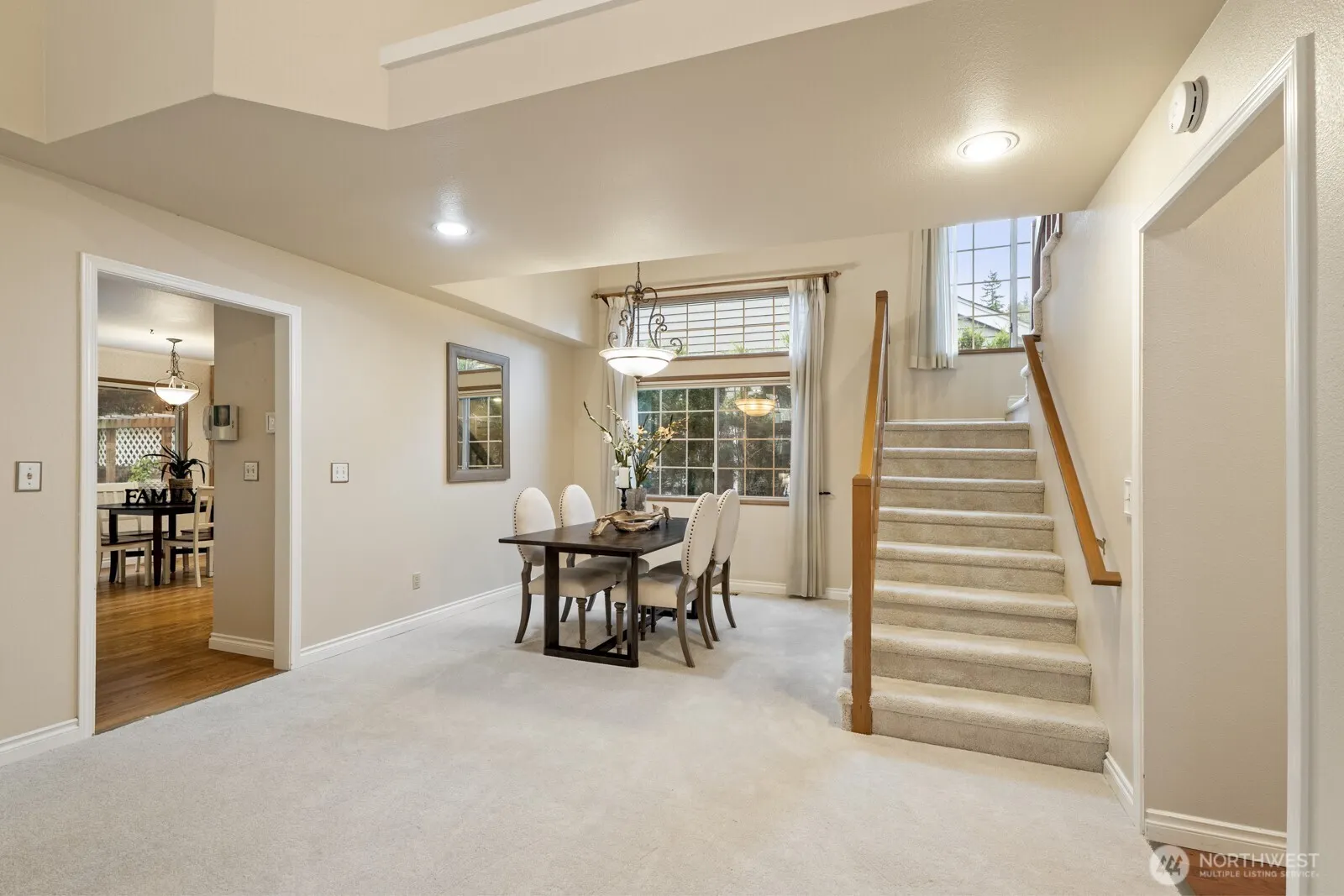20410 Hollyhills Drive NE, Bothell, WA 98011