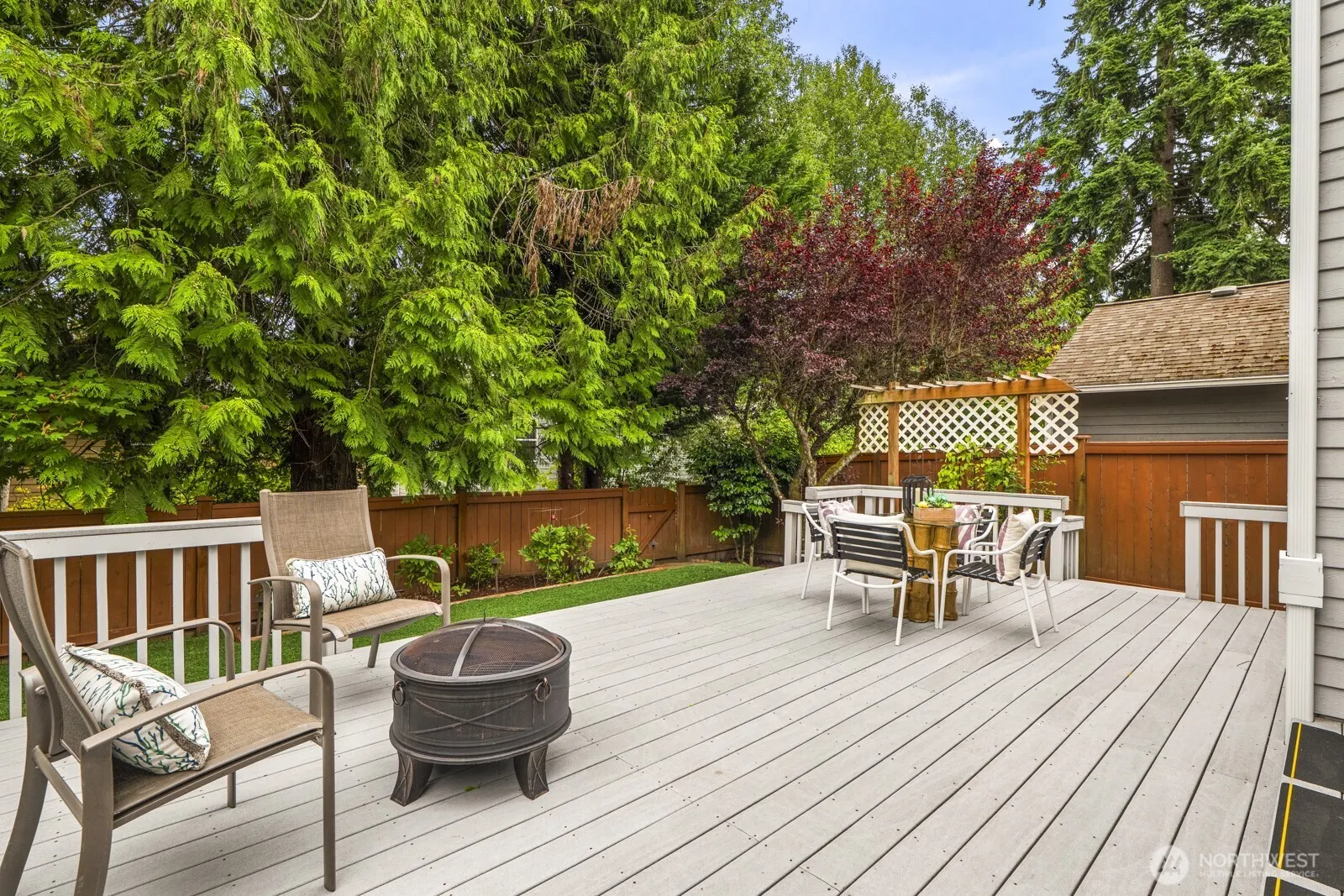 20410 Hollyhills Drive NE, Bothell, WA 98011
