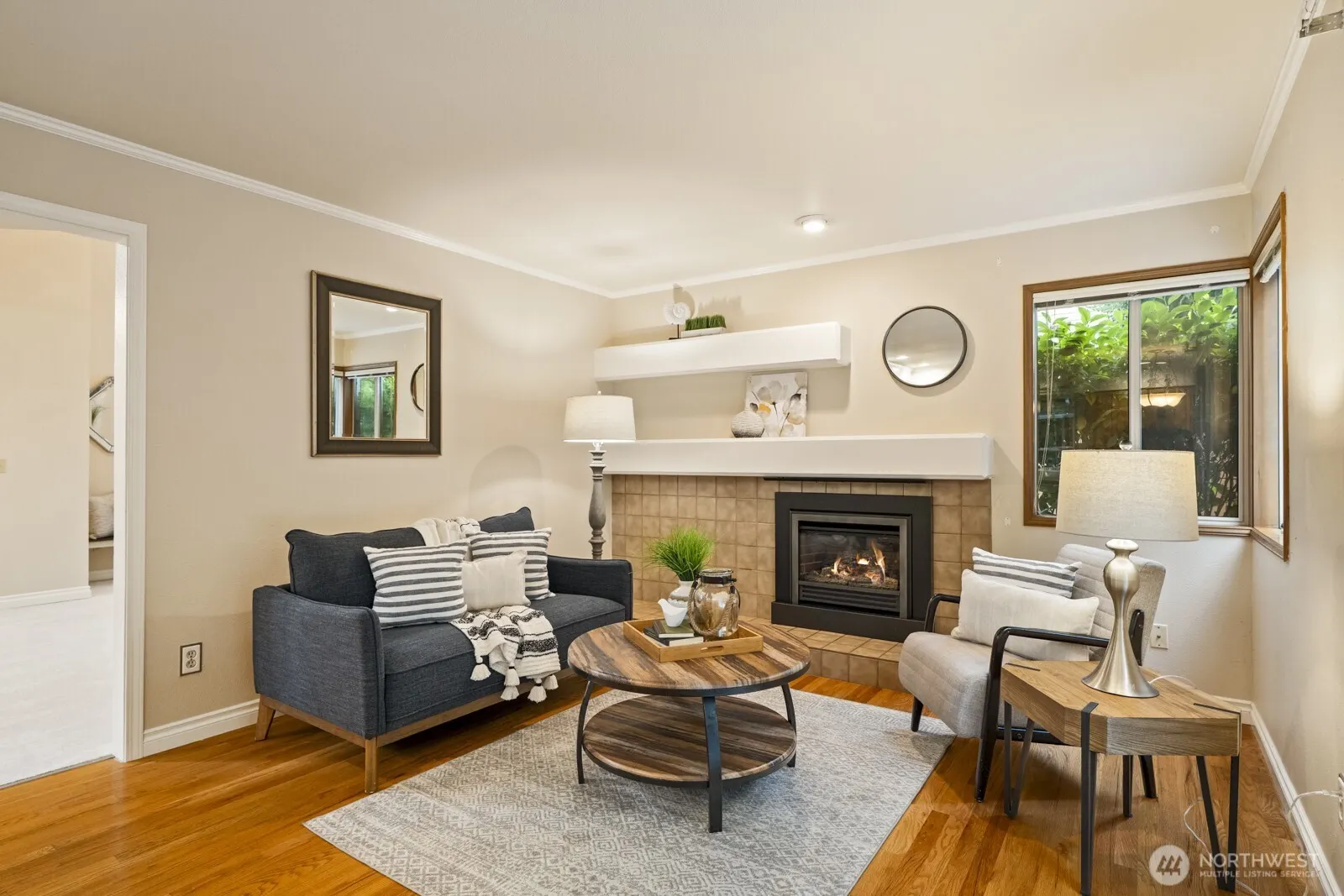 20410 Hollyhills Drive NE, Bothell, WA 98011
