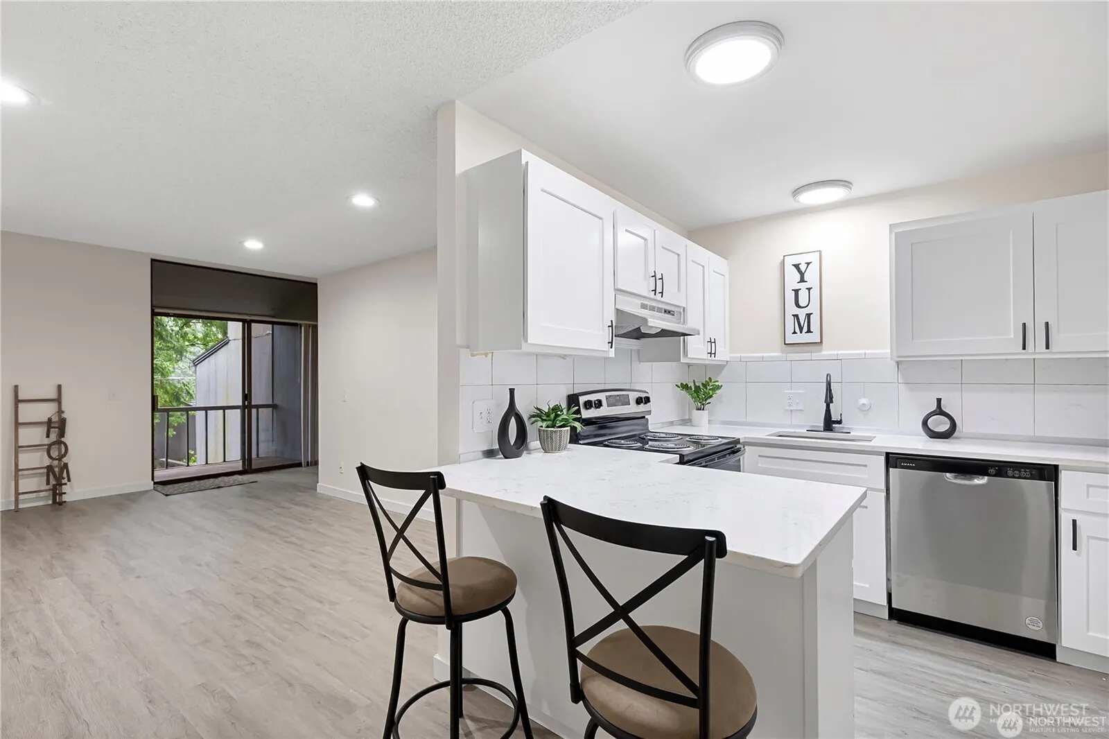 13838 NE 60th Street #165, Redmond, WA 98052