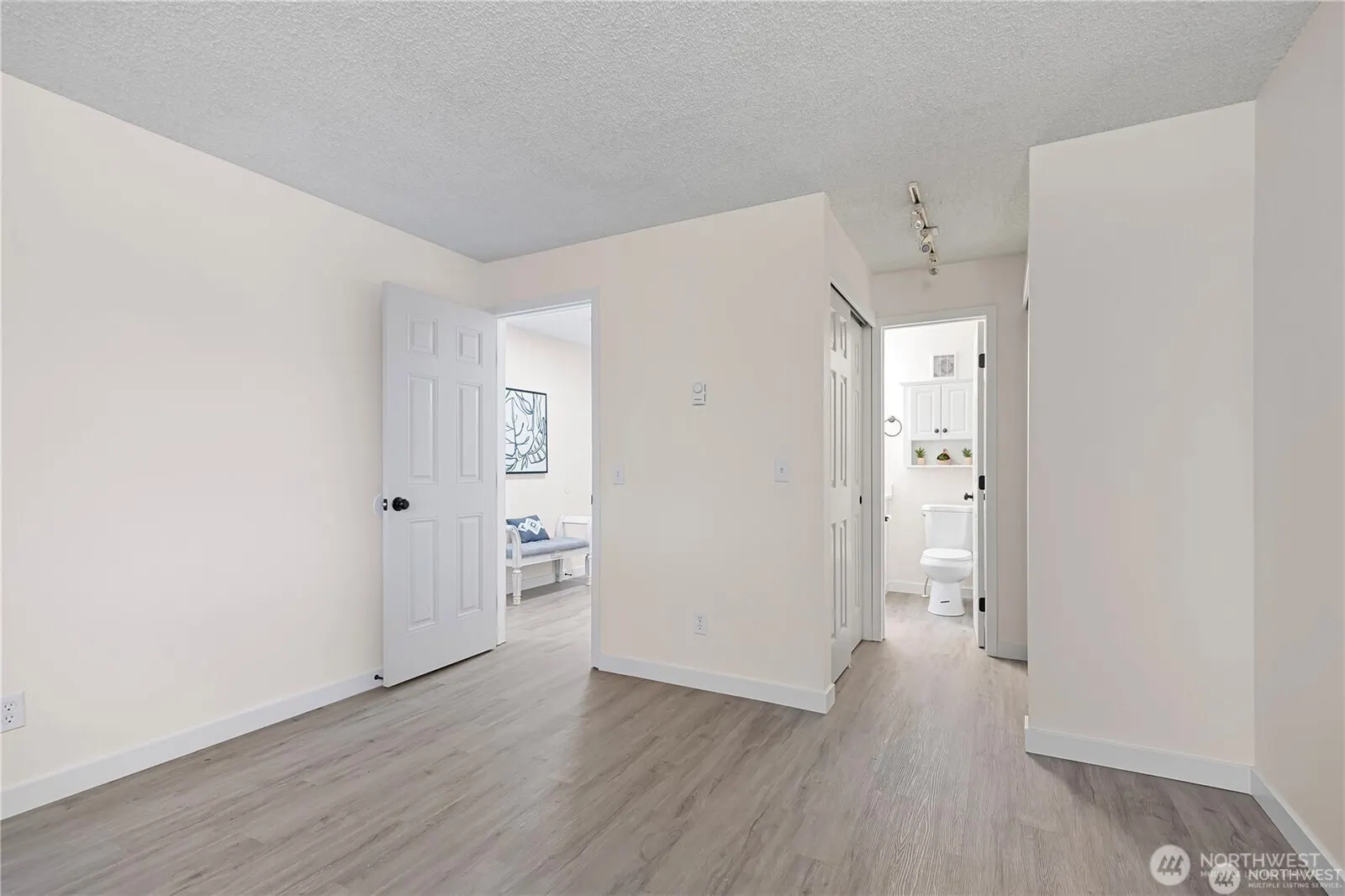 13838 NE 60th Street #165, Redmond, WA 98052