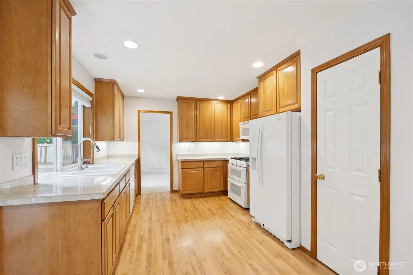17229 12th Place W, Lynnwood, WA 98037-8221