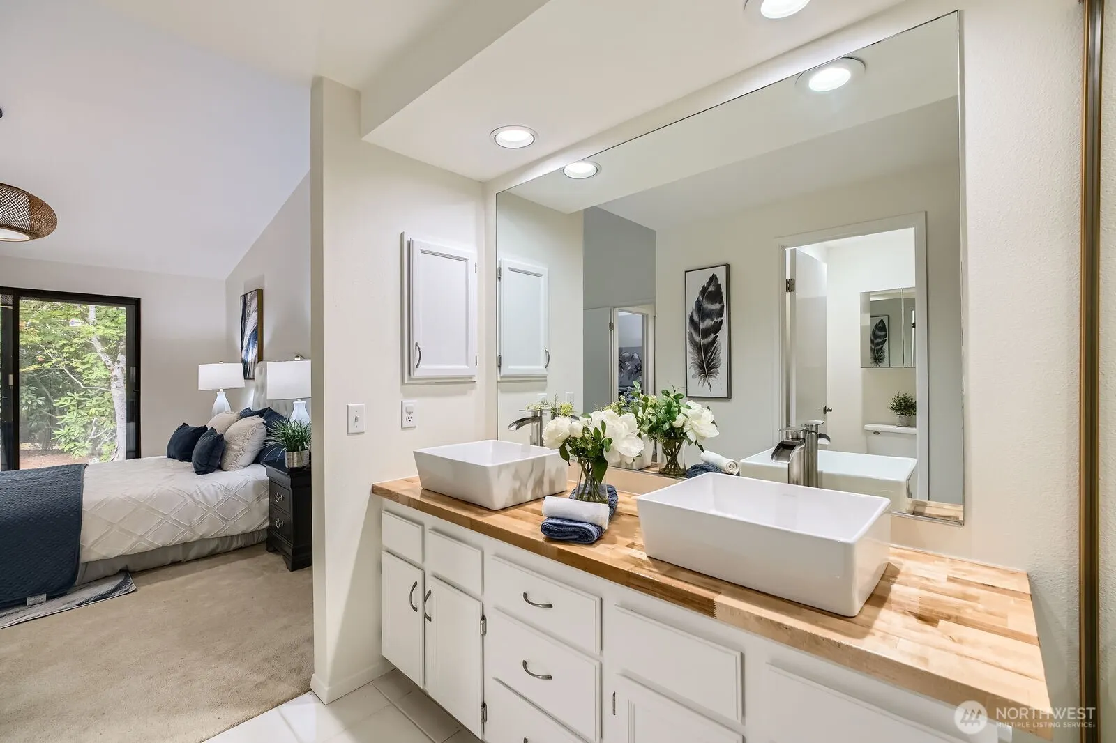 16142 SE 33rd Lane Unit #1001 , Bellevue, WA 98008