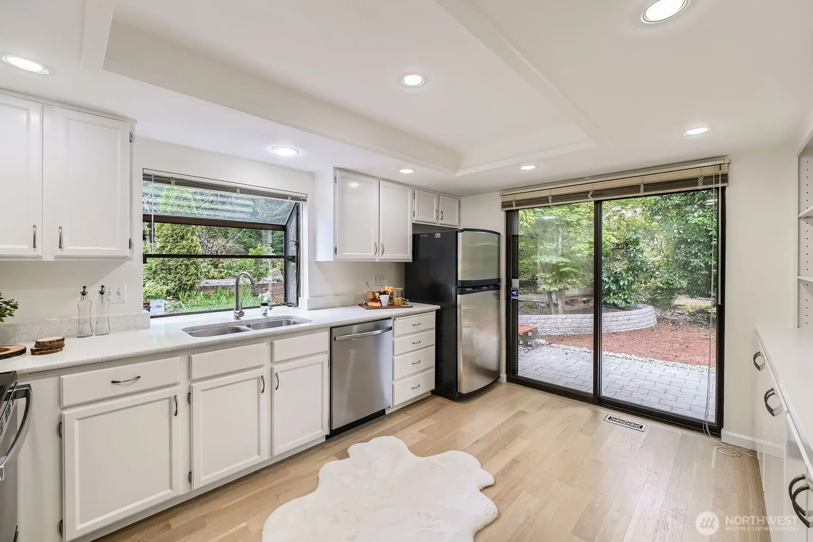 16142 SE 33rd Lane Unit #1001 , Bellevue, WA 98008