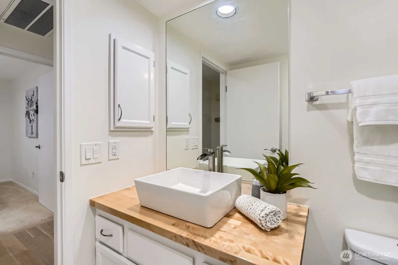 16142 SE 33rd Lane Unit #1001 , Bellevue, WA 98008