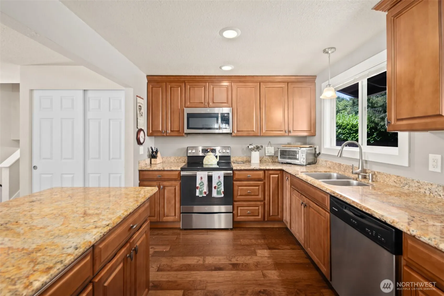 20912 125th Avenue SE, Kent, WA 98031