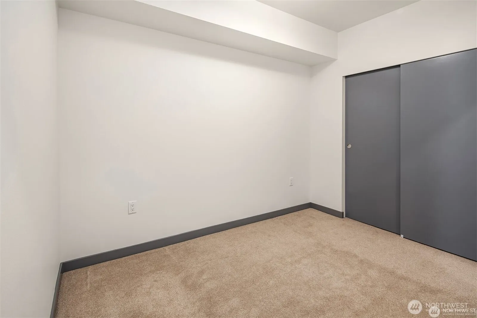 11903 NE 128th Street #205, Kirkland, WA 98034