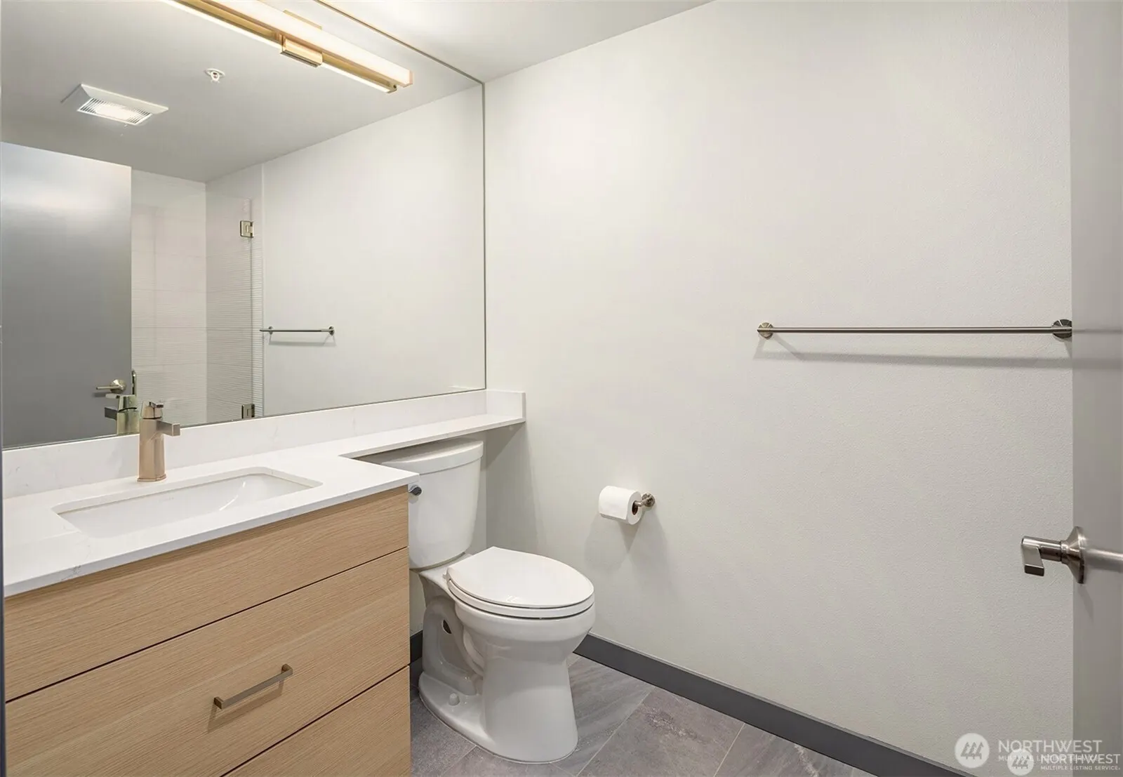 11903 NE 128th Street #205, Kirkland, WA 98034