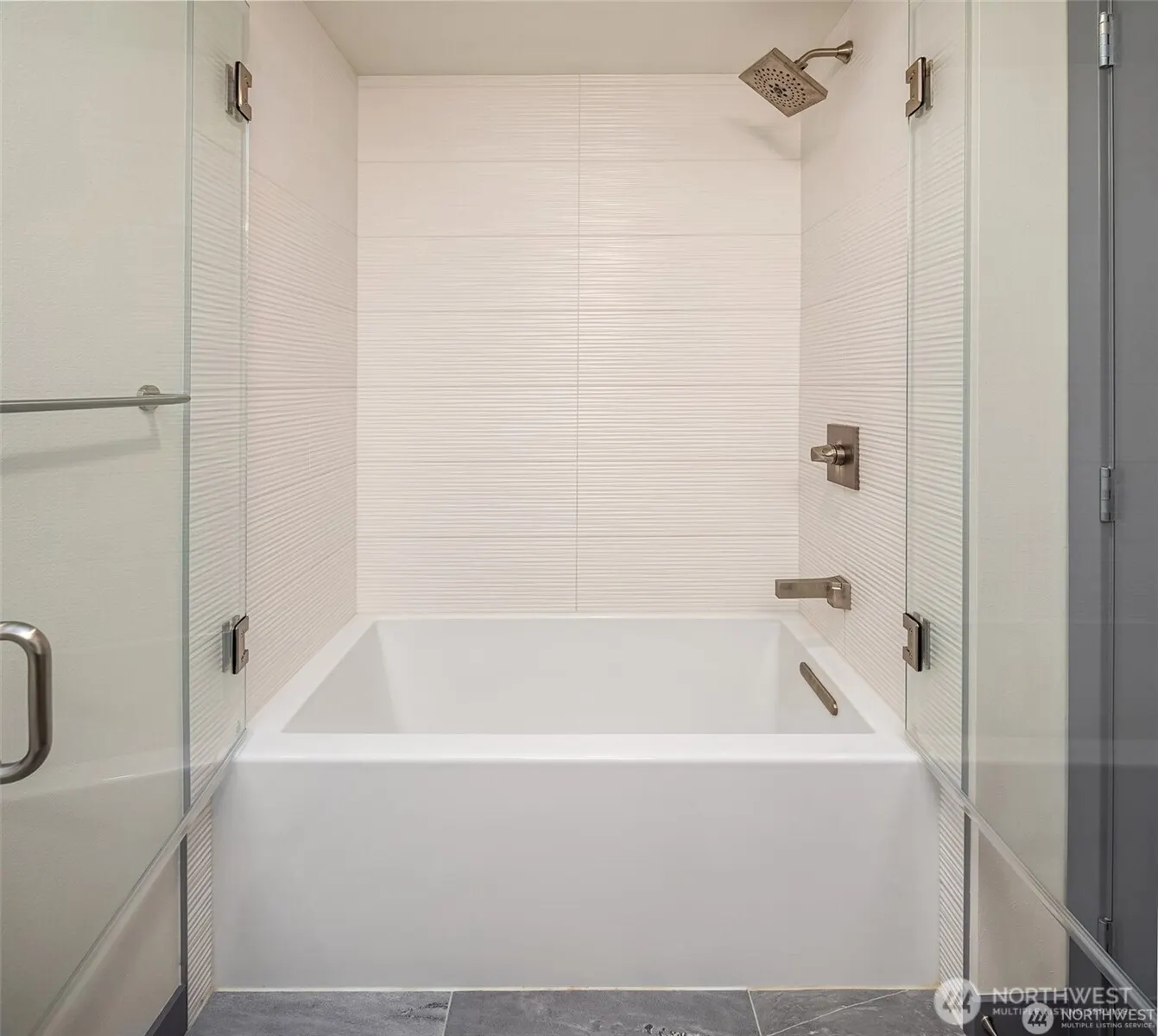 11903 NE 128th Street #205, Kirkland, WA 98034