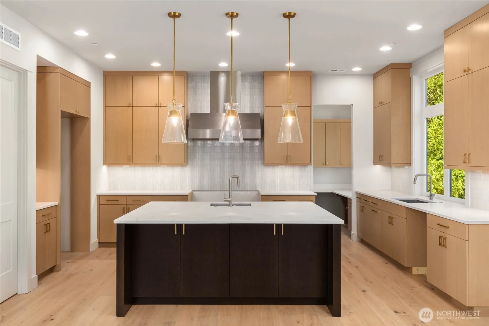 21041 SE 80th Street , Issaquah, WA 98027