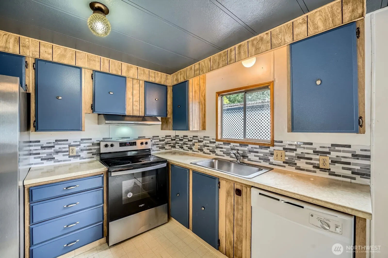 22608 112th Avenue SE, Kent, WA 98031