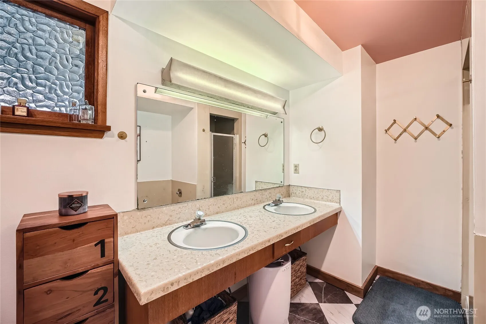 616 E Guiberson Street , Kent, WA 98030