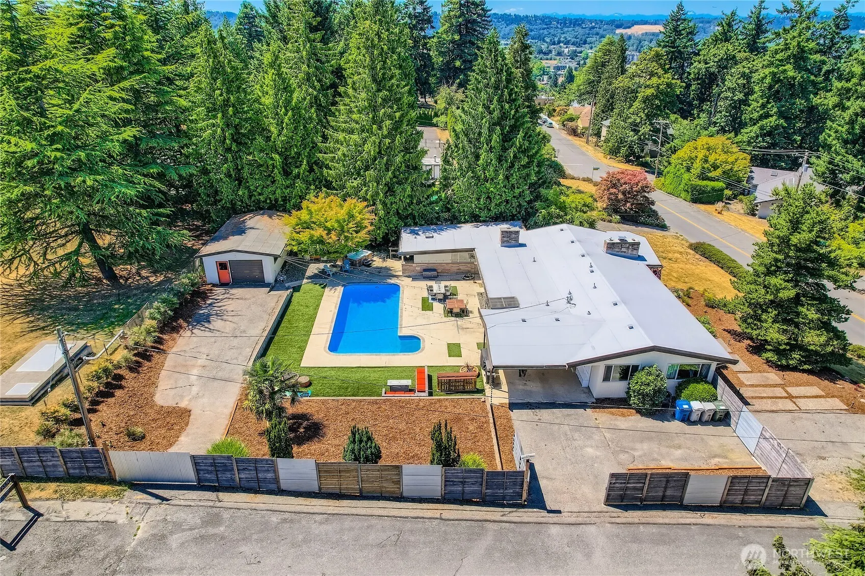 616 E Guiberson Street , Kent, WA 98030