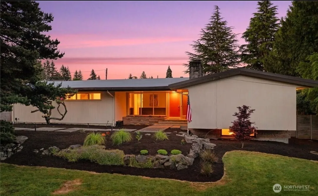 616 E Guiberson Street , Kent, WA 98030