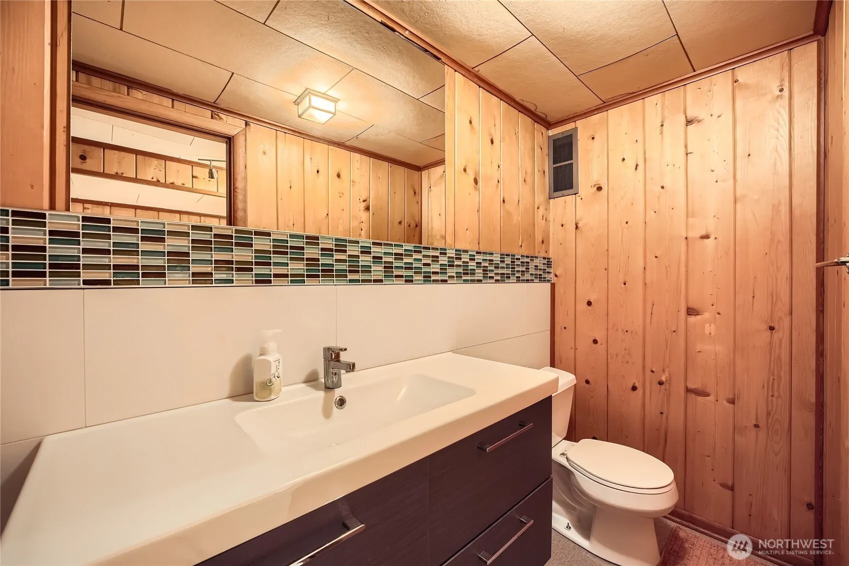 616 E Guiberson Street , Kent, WA 98030