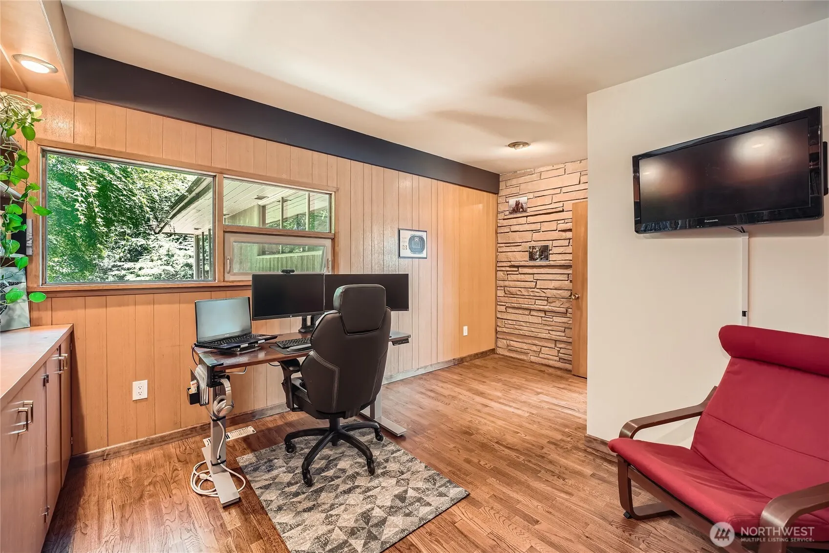 616 E Guiberson Street , Kent, WA 98030