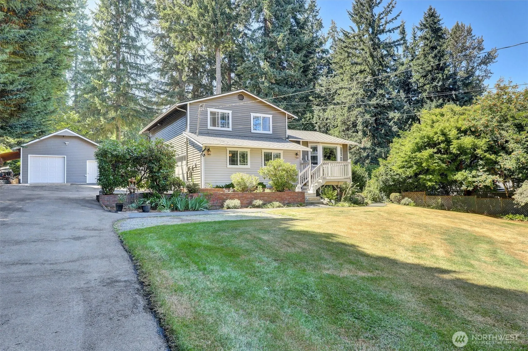 18803 156th Ave NE, Woodinville, WA 98072