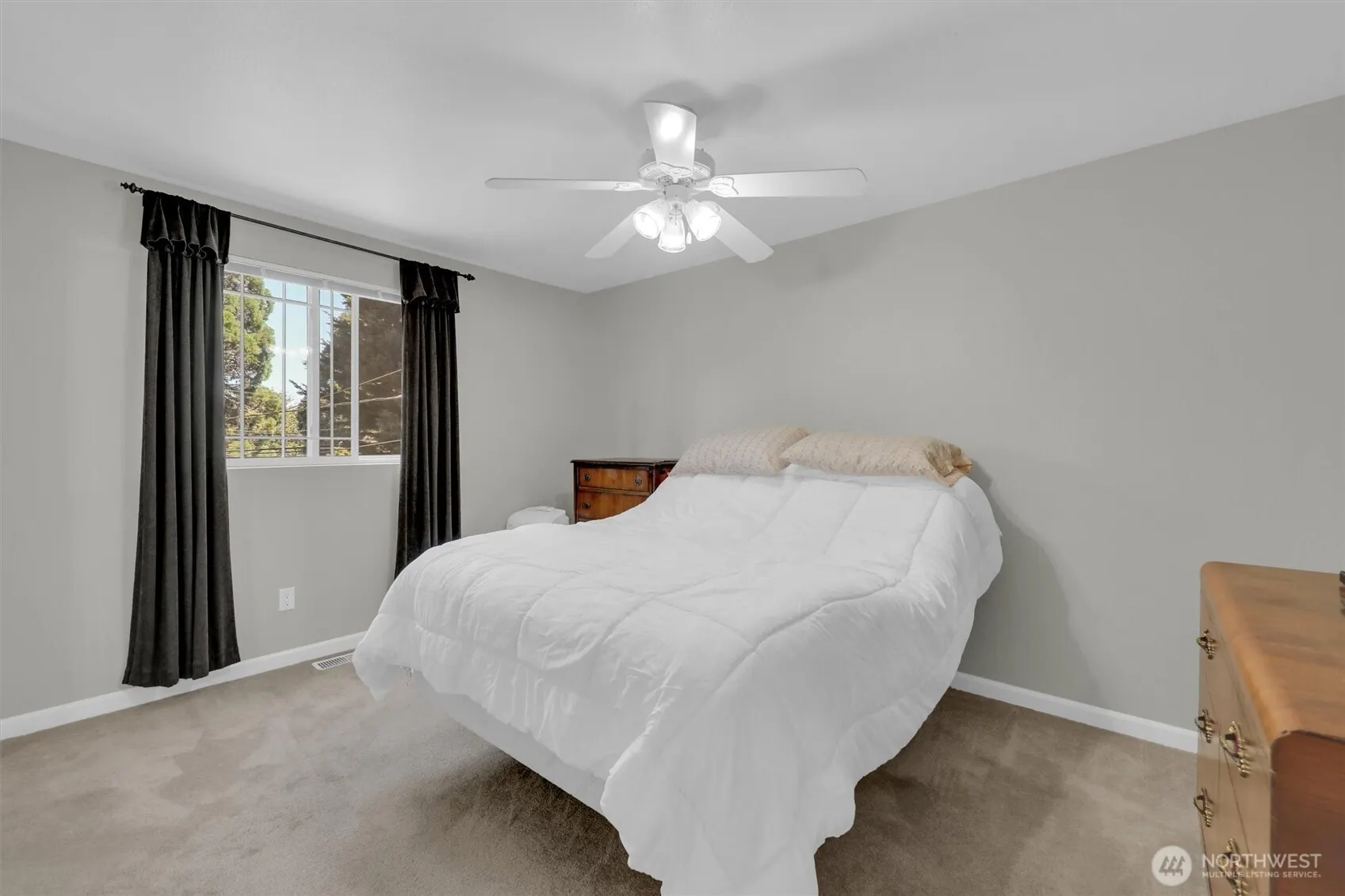 18803 156th Ave NE, Woodinville, WA 98072
